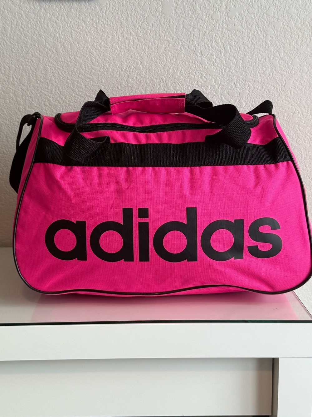Adidas Core Diablo Duffle Gym Bag in Hot Pink NWOT - Picture 2 of 9